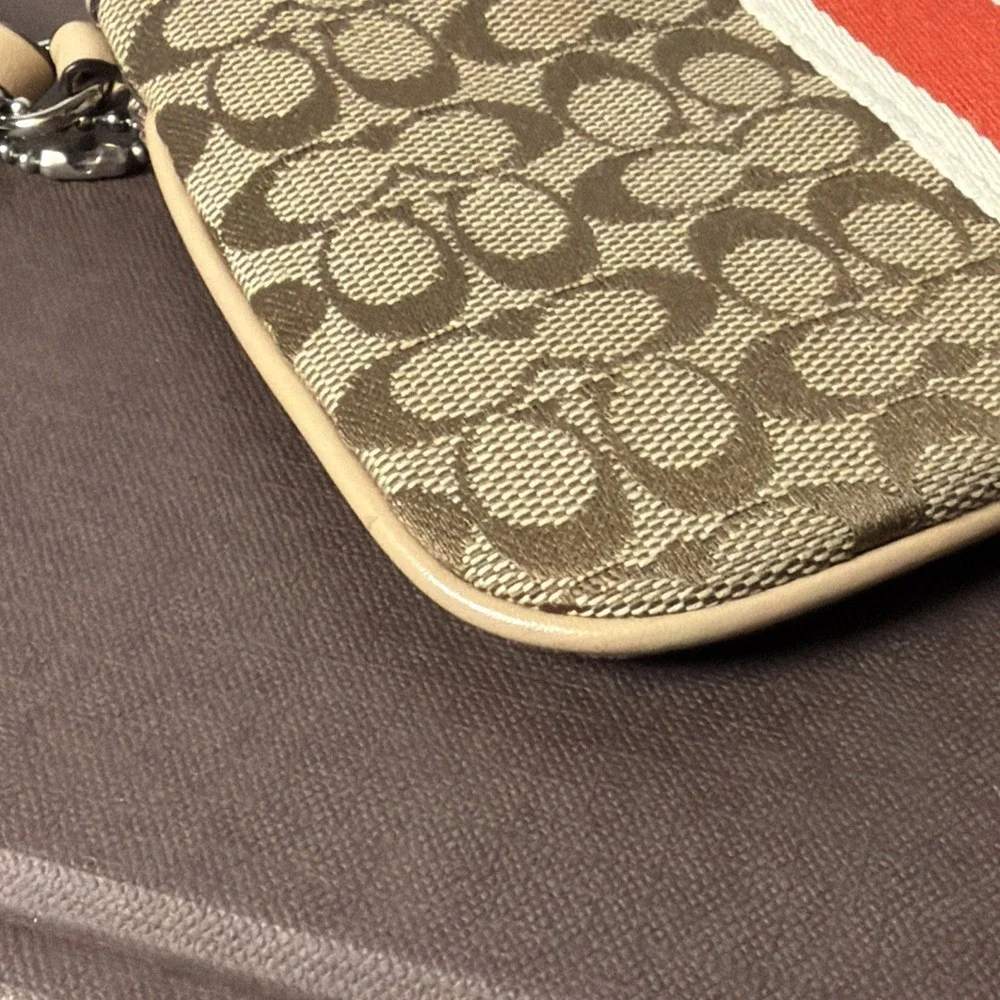 Coach F50594 Signature Stripe Canvas Wristlet Y2K Aesthetic Preppy Hangtag